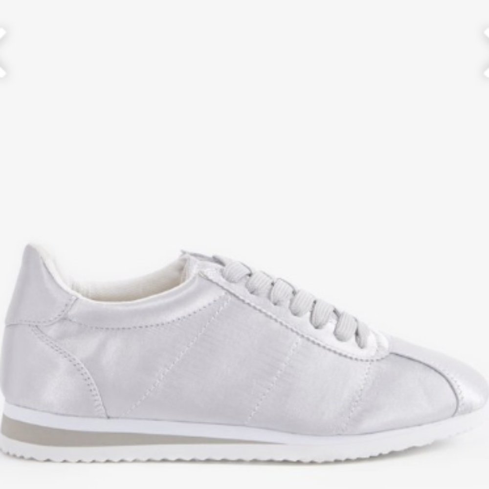 Zepheryn JustFab Grey Sneakers
